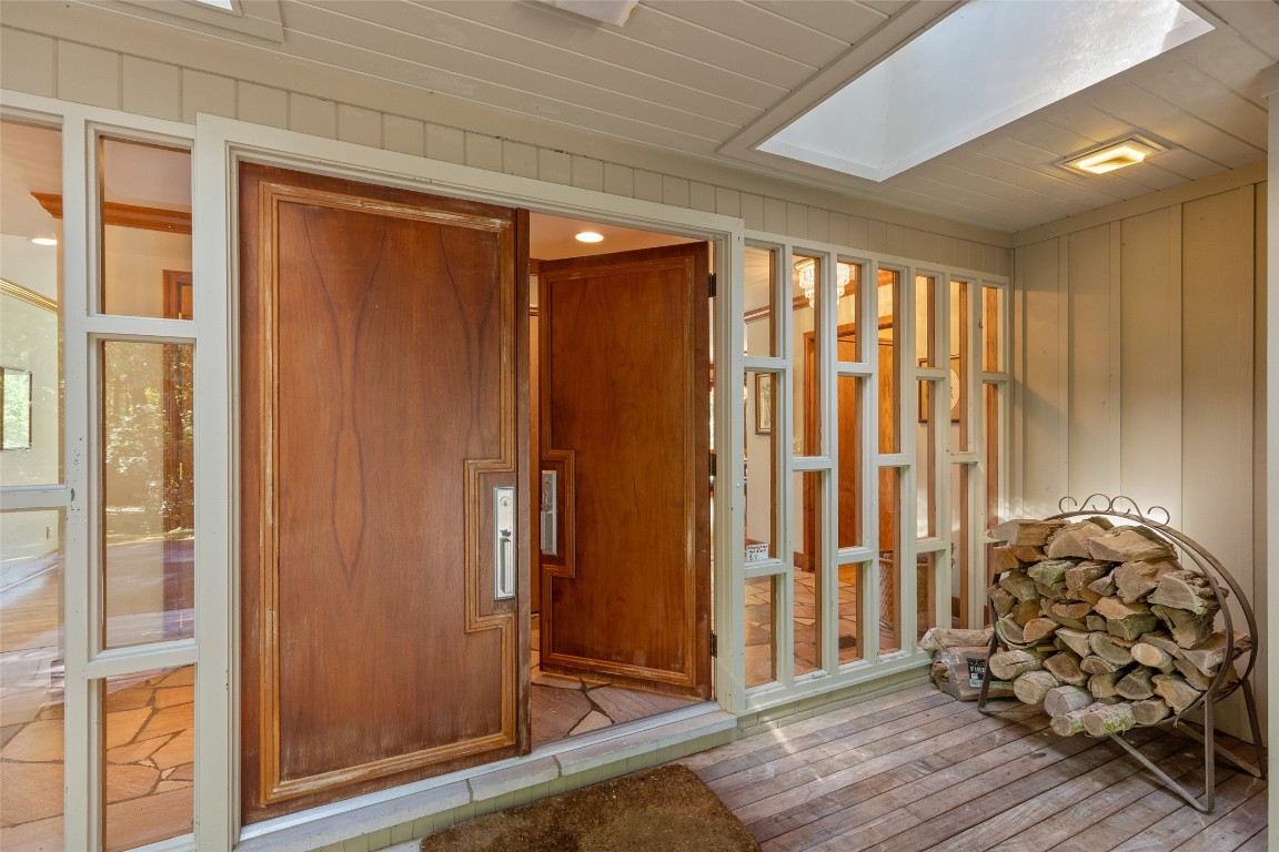 Highlands, North Carolina 28741, United States, 4 Bedrooms Bedrooms, ,3 BathroomsBathrooms,Residential,Active,216666