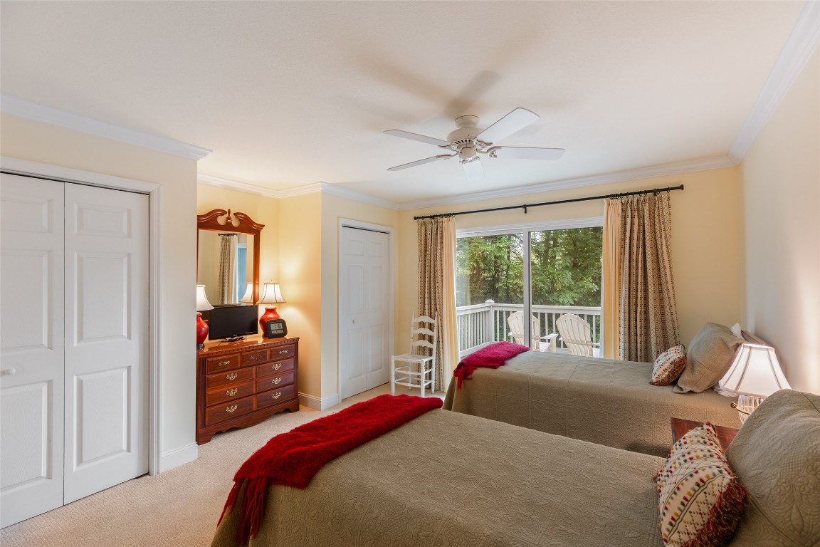 Highlands, North Carolina 28741, United States, 3 Bedrooms Bedrooms, ,3 BathroomsBathrooms,Residential,Pending,200037