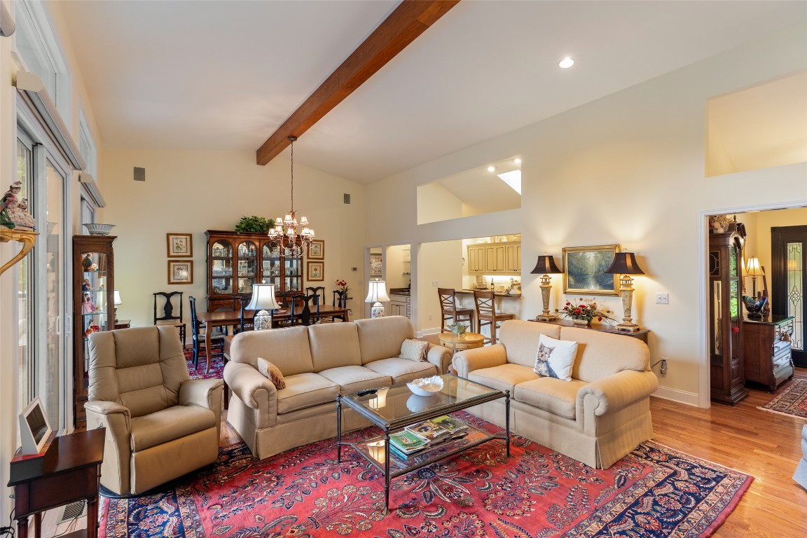 Highlands, North Carolina 28741, United States, 3 Bedrooms Bedrooms, ,3 BathroomsBathrooms,Residential,Pending,200037