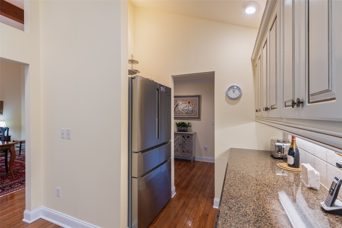 Highlands, North Carolina 28741, United States, 3 Bedrooms Bedrooms, ,3 BathroomsBathrooms,Residential,Pending,200037