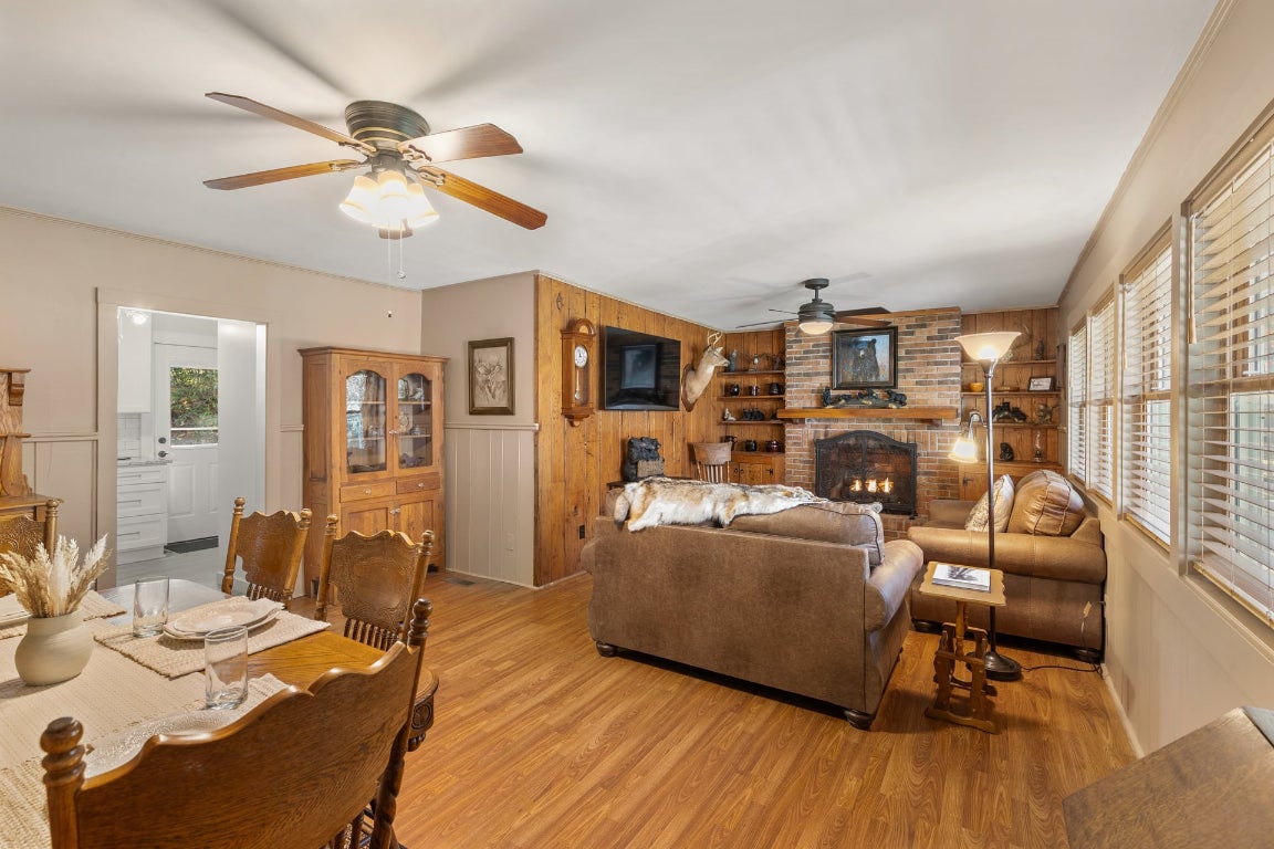 Highlands, North Carolina 28741, United States, 3 Bedrooms Bedrooms, ,2 BathroomsBathrooms,Residential,Active,238773