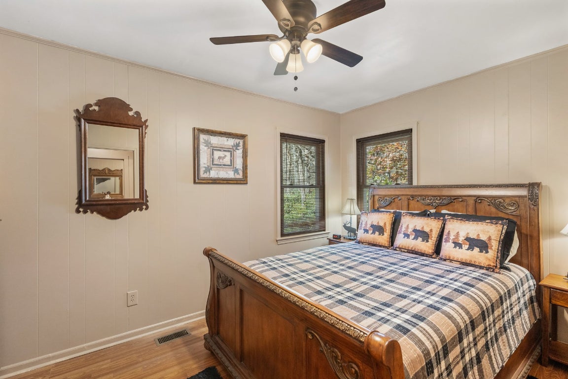 Highlands, North Carolina 28741, United States, 3 Bedrooms Bedrooms, ,2 BathroomsBathrooms,Residential,Active,238773