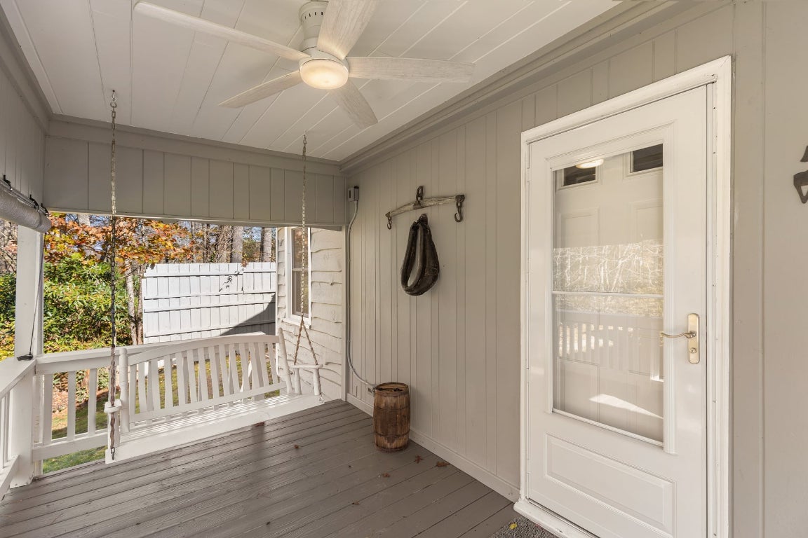 Highlands, North Carolina 28741, United States, 3 Bedrooms Bedrooms, ,2 BathroomsBathrooms,Residential,Active,238773