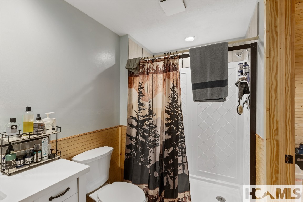 Cullowhee, North Carolina 28723, United States, 3 Bedrooms Bedrooms, ,3 BathroomsBathrooms,Residential,Active,189518