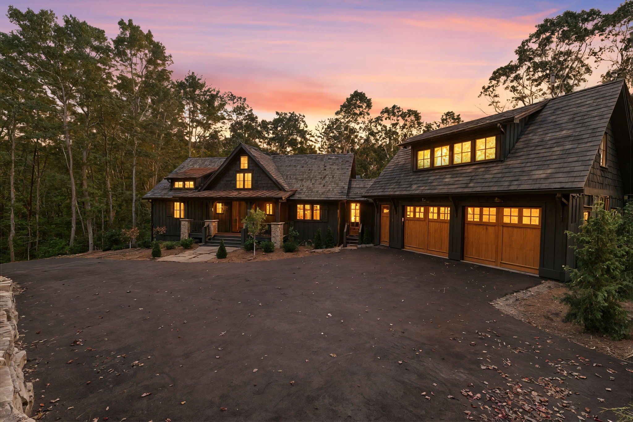 906 New Settlers Way