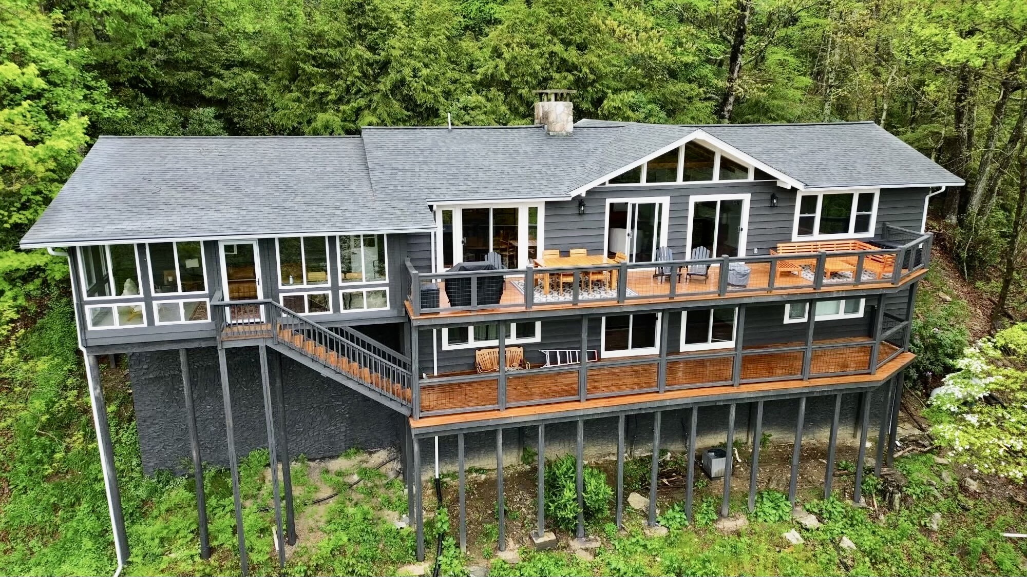 814 Dog Mountain Road