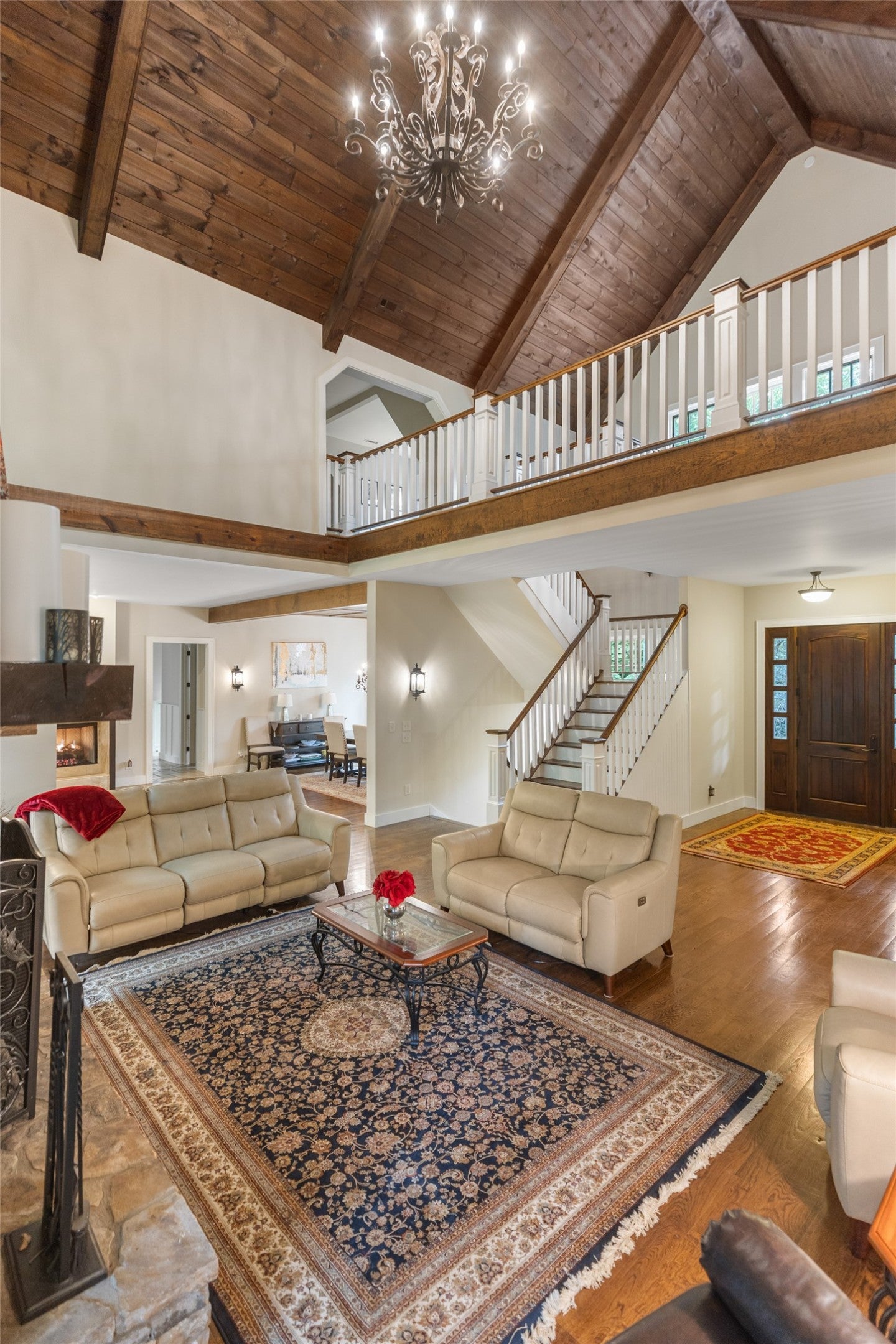 115 W Falls Court