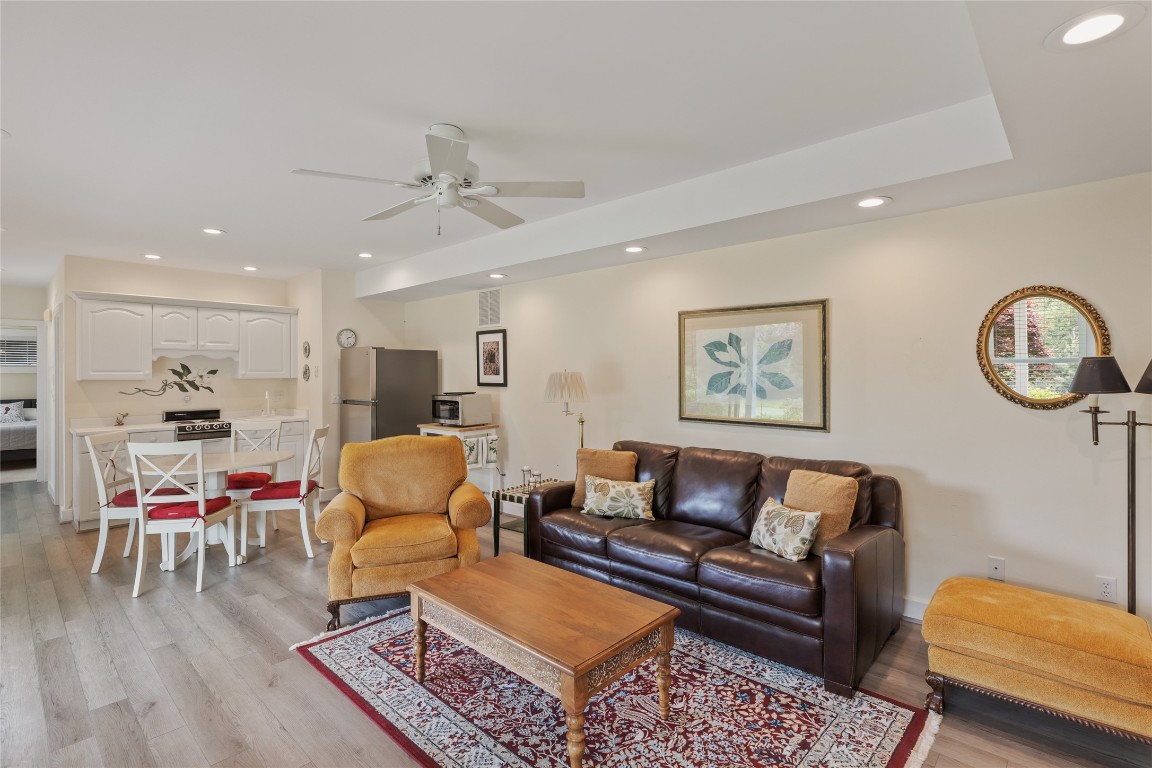 Highlands, North Carolina 28741, United States, 3 Bedrooms Bedrooms, ,4 BathroomsBathrooms,Residential,Active,143976