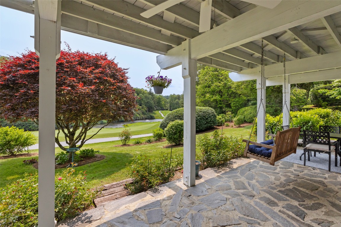 Highlands, North Carolina 28741, United States, 3 Bedrooms Bedrooms, ,4 BathroomsBathrooms,Residential,Active,143976