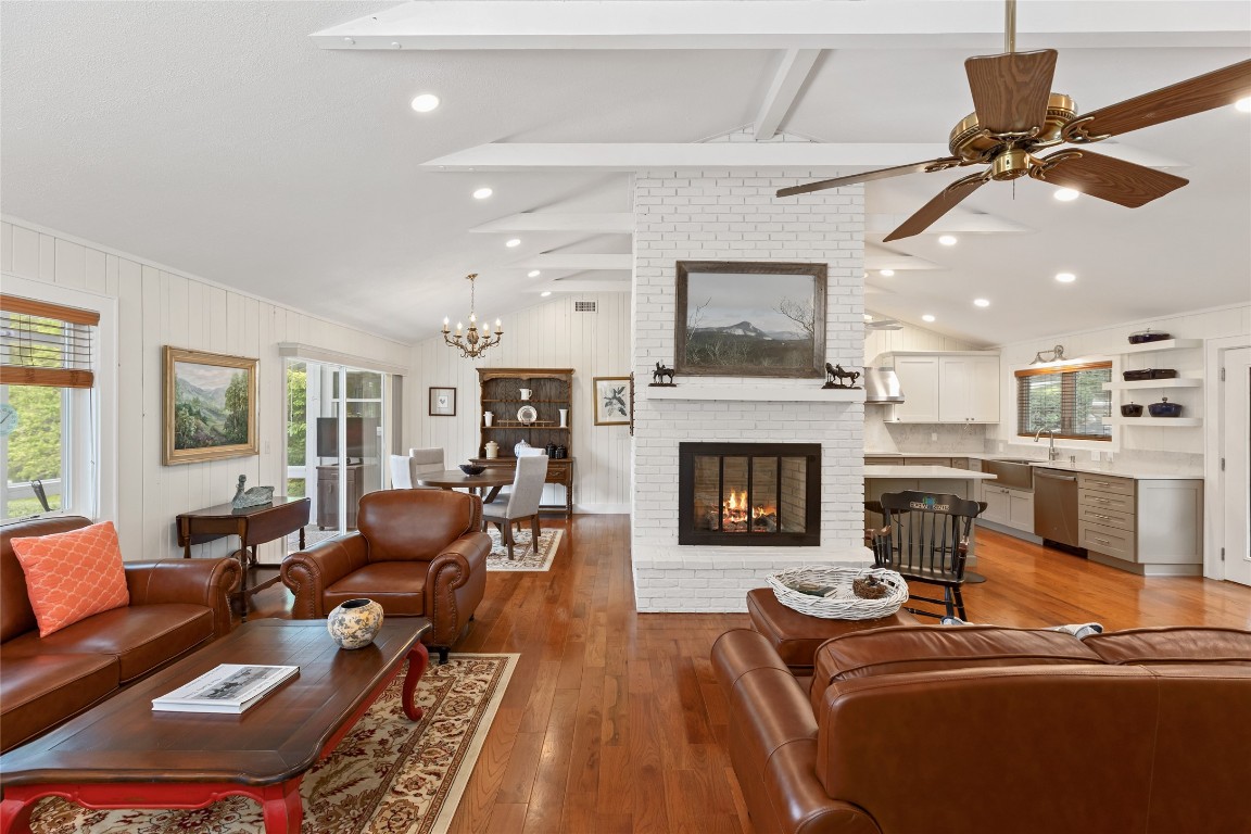 Highlands, North Carolina 28741, United States, 3 Bedrooms Bedrooms, ,4 BathroomsBathrooms,Residential,Active,143976