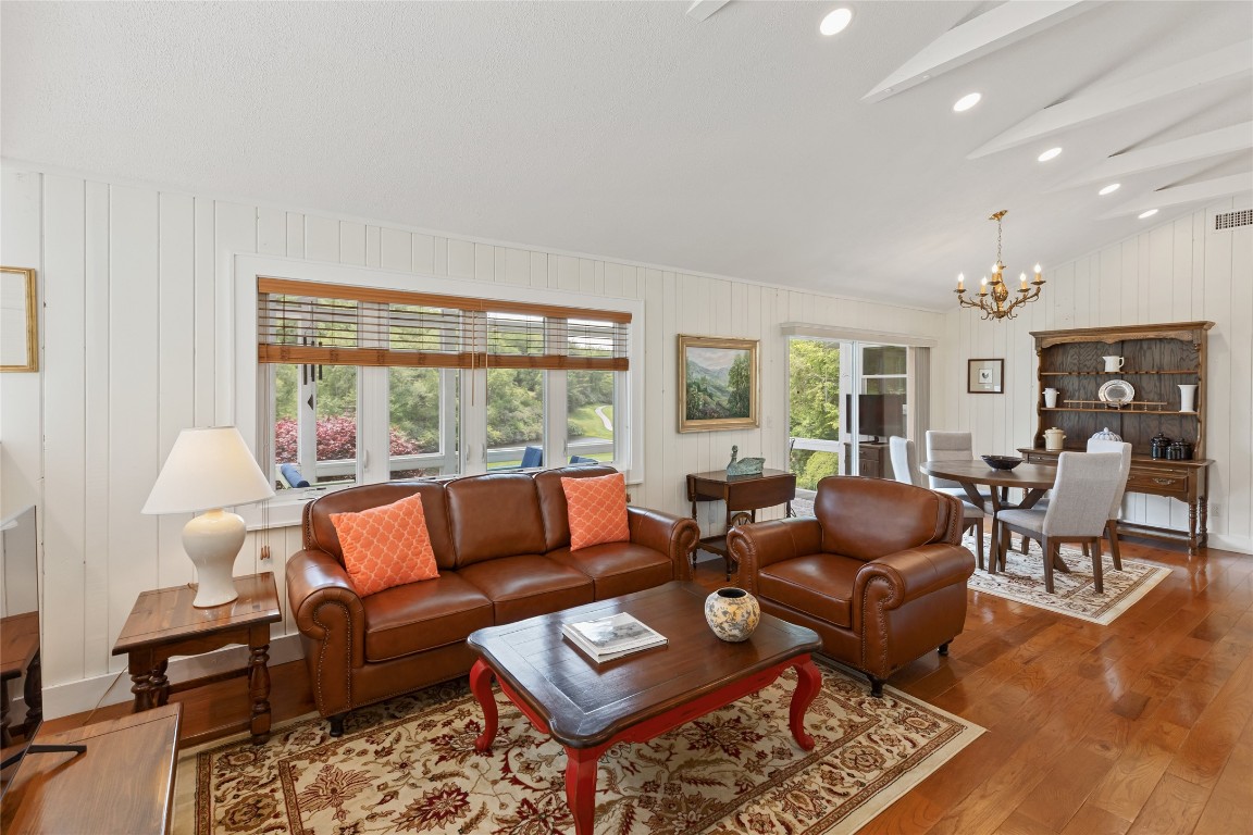 Highlands, North Carolina 28741, United States, 3 Bedrooms Bedrooms, ,4 BathroomsBathrooms,Residential,Active,143976