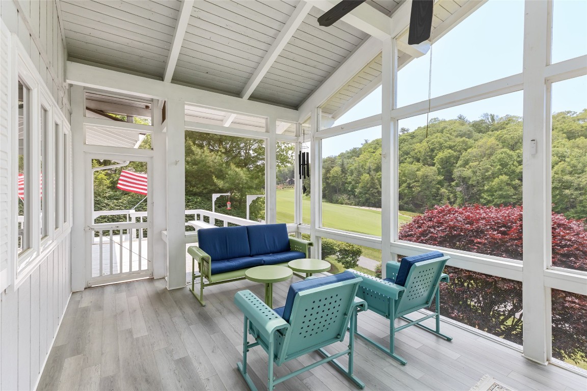 Highlands, North Carolina 28741, United States, 3 Bedrooms Bedrooms, ,4 BathroomsBathrooms,Residential,Active,143976