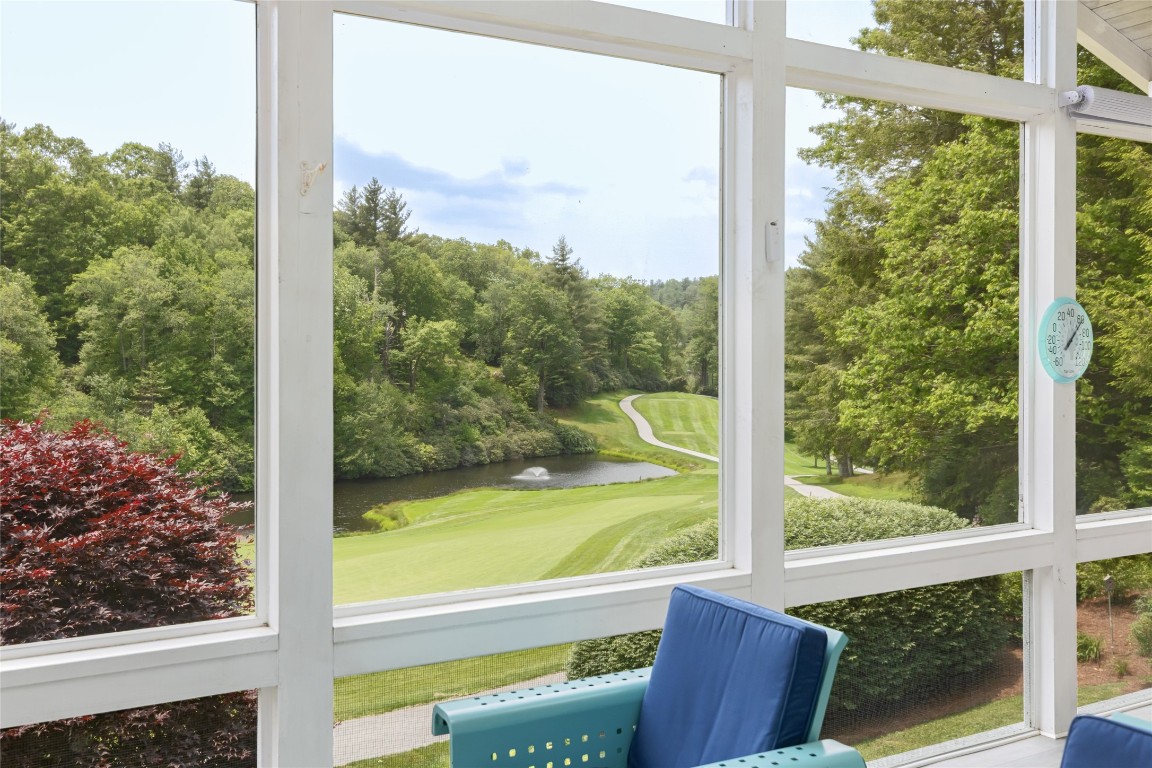 Highlands, North Carolina 28741, United States, 3 Bedrooms Bedrooms, ,4 BathroomsBathrooms,Residential,Active,143976