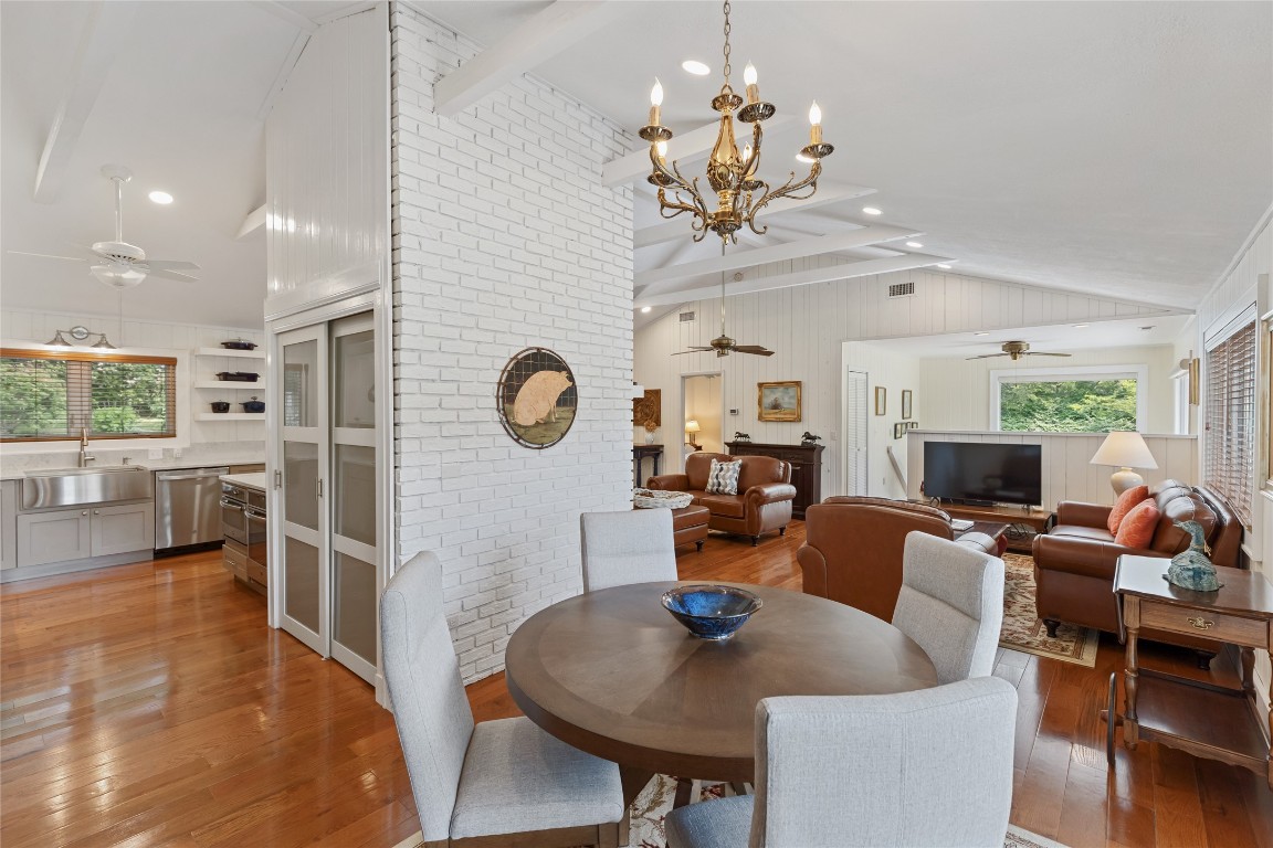 Highlands, North Carolina 28741, United States, 3 Bedrooms Bedrooms, ,4 BathroomsBathrooms,Residential,Active,143976