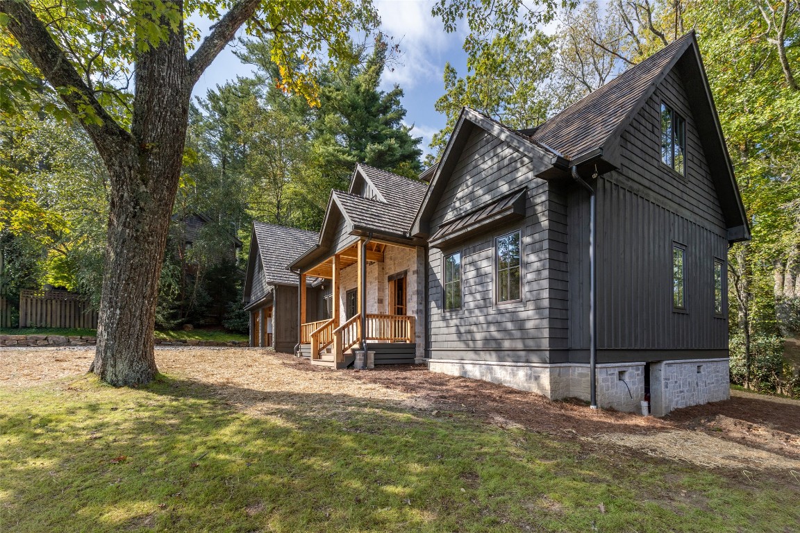 Highlands, North Carolina 28741, United States, 5 Bedrooms Bedrooms, ,6 BathroomsBathrooms,Residential,Active,217775