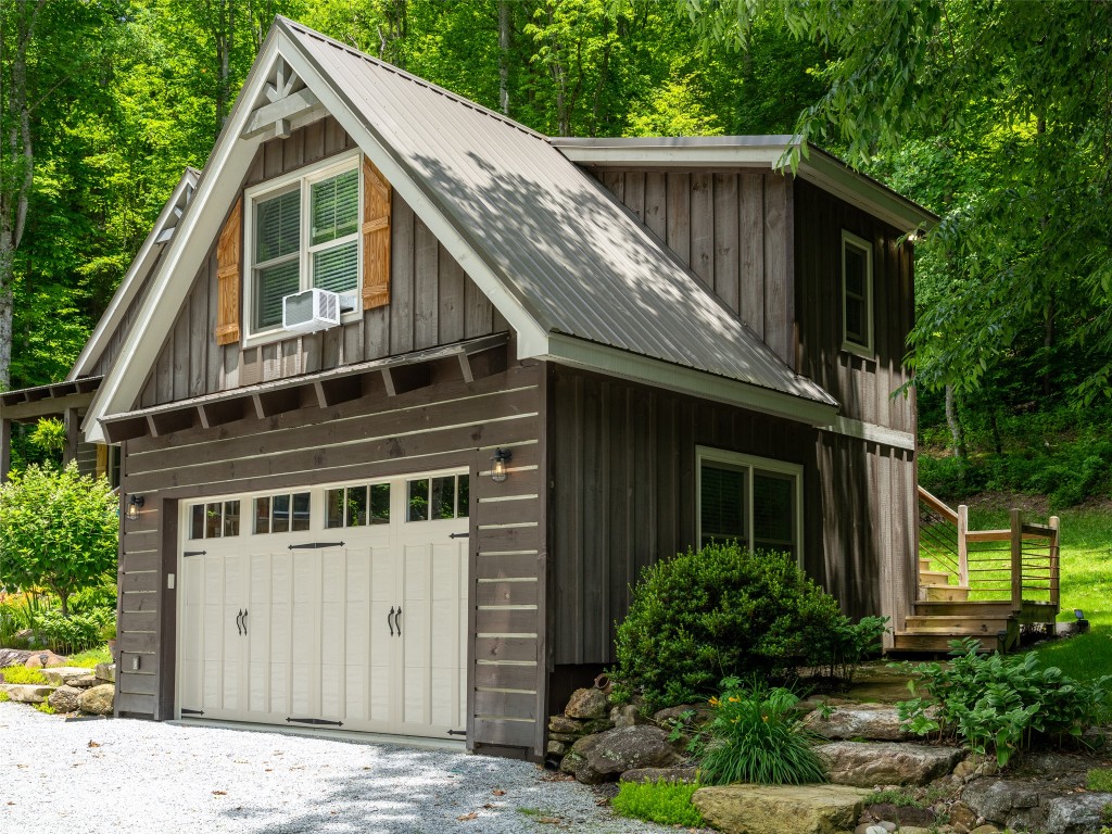 31 Bold Creek Trail