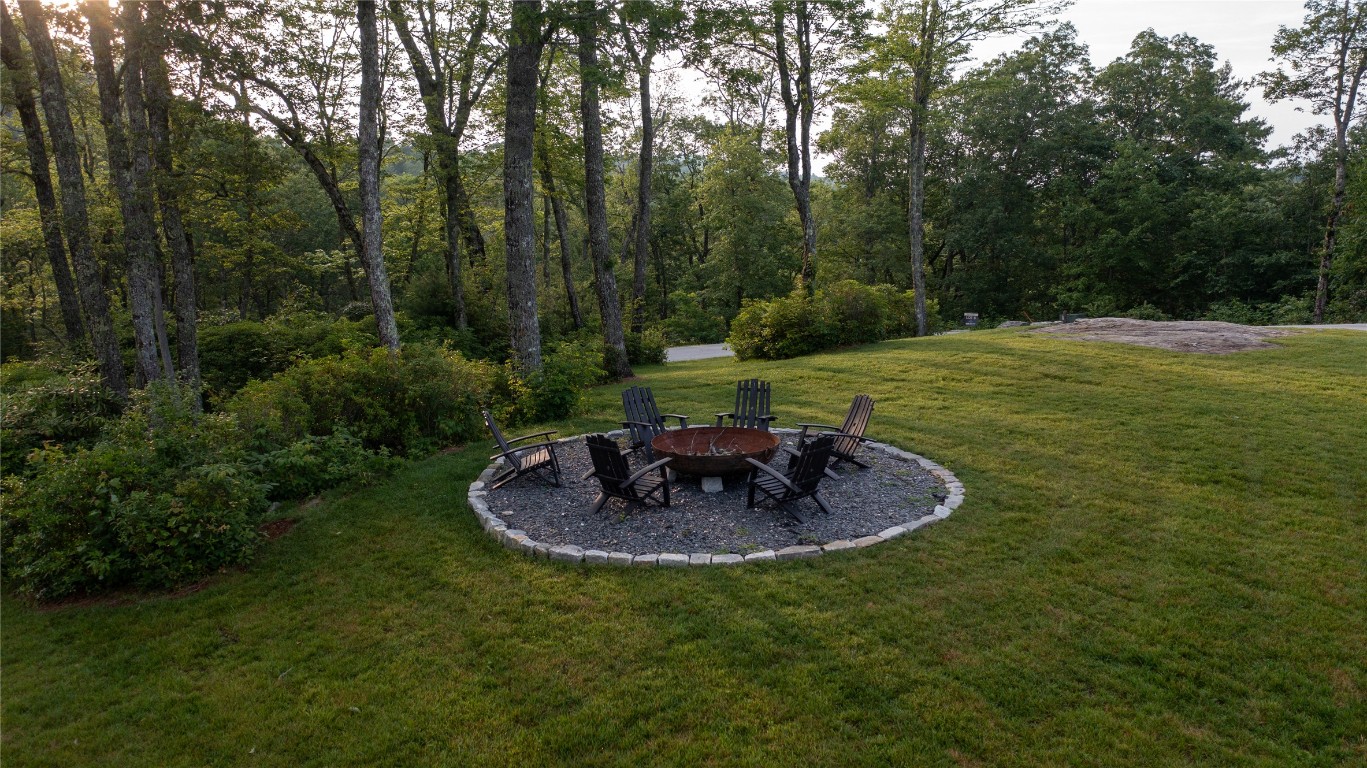 Highlands, North Carolina 28741, United States, 4 Bedrooms Bedrooms, ,4 BathroomsBathrooms,Residential,Active,103559