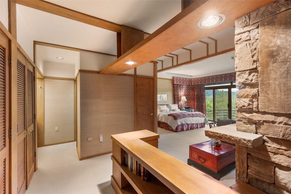 Highlands, North Carolina 28741, United States, 4 Bedrooms Bedrooms, ,5 BathroomsBathrooms,Residential,Active,193050