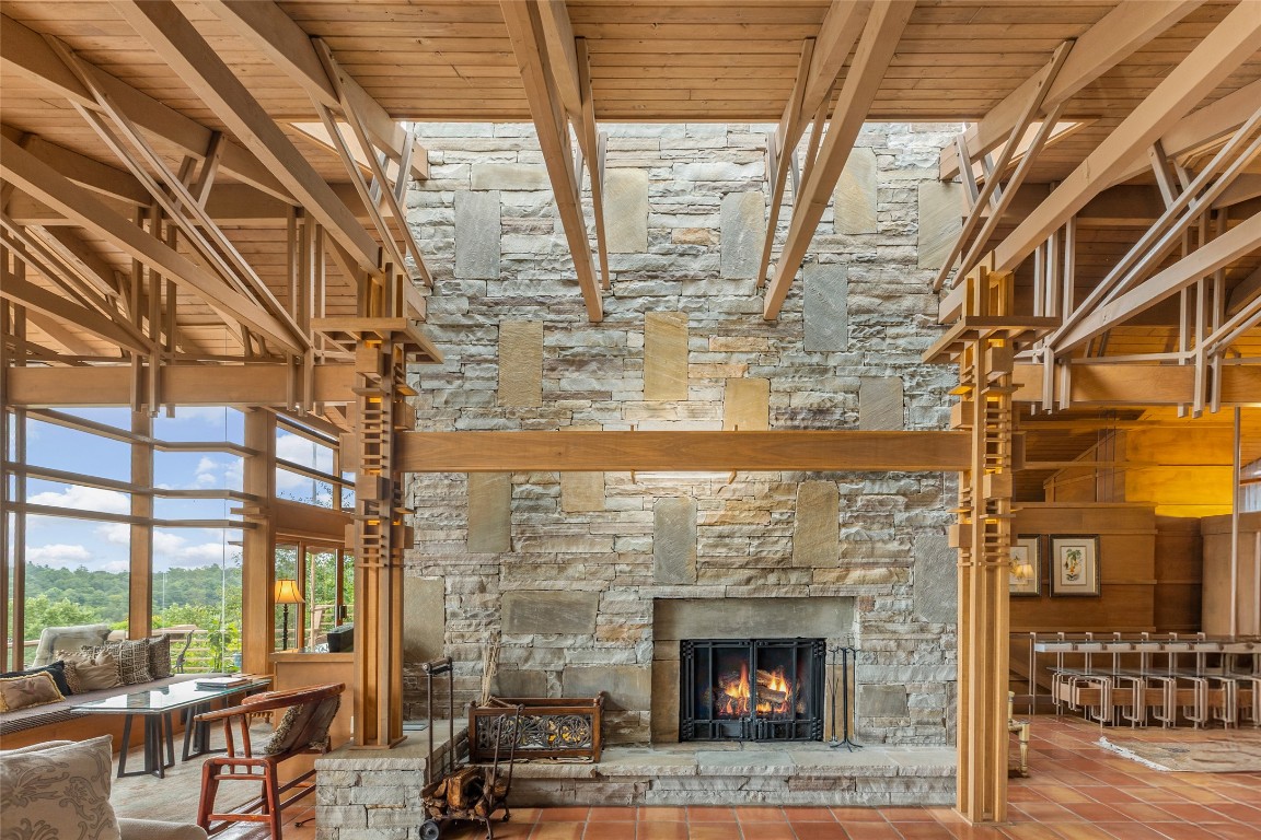 Highlands, North Carolina 28741, United States, 4 Bedrooms Bedrooms, ,5 BathroomsBathrooms,Residential,Active,193050