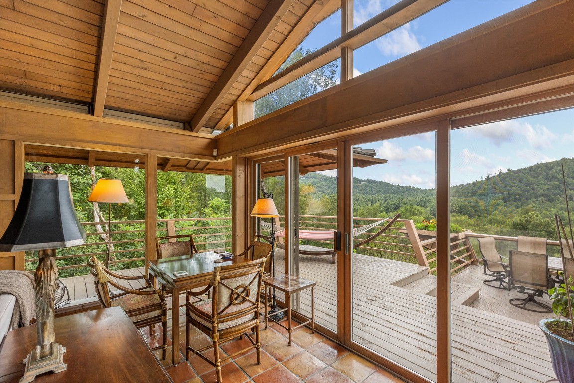 Highlands, North Carolina 28741, United States, 4 Bedrooms Bedrooms, ,5 BathroomsBathrooms,Residential,Active,193050