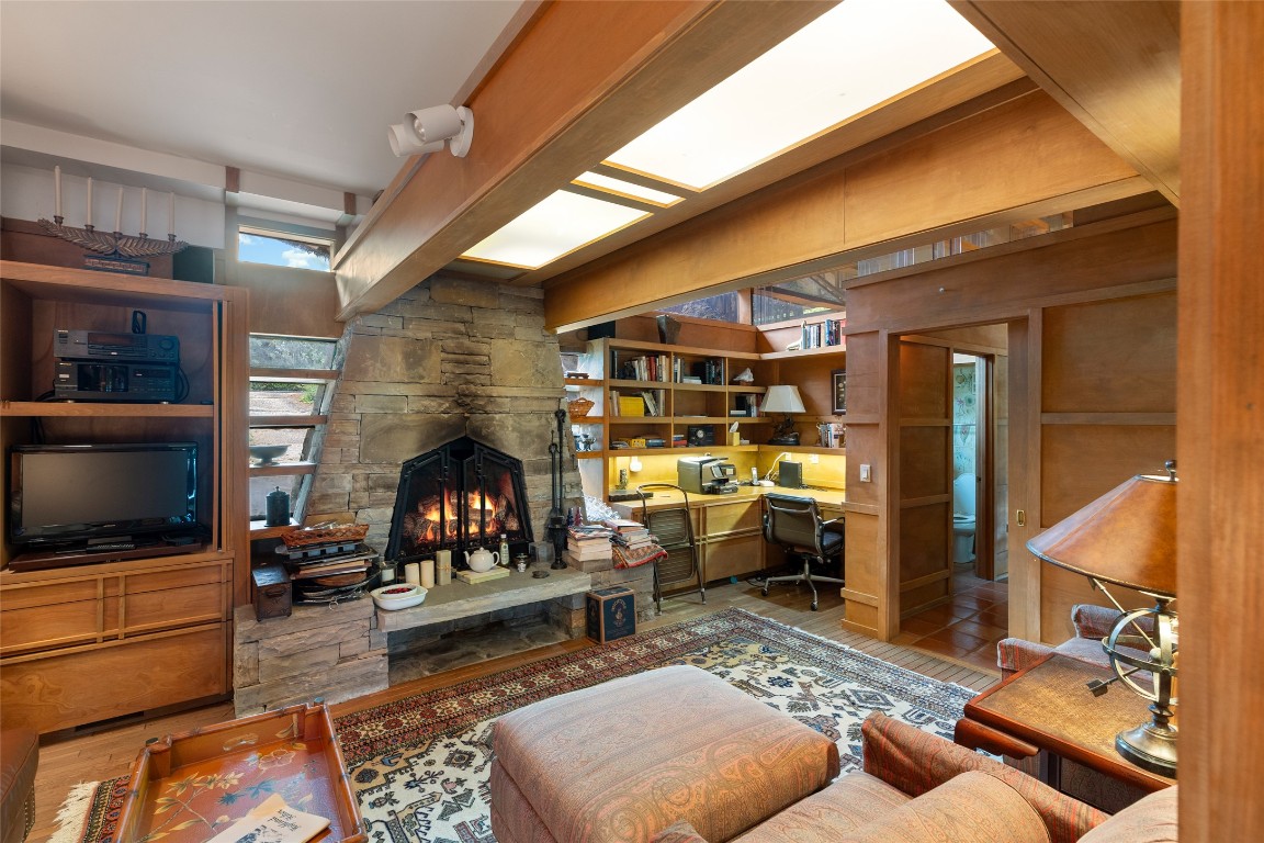 Highlands, North Carolina 28741, United States, 4 Bedrooms Bedrooms, ,5 BathroomsBathrooms,Residential,Active,193050