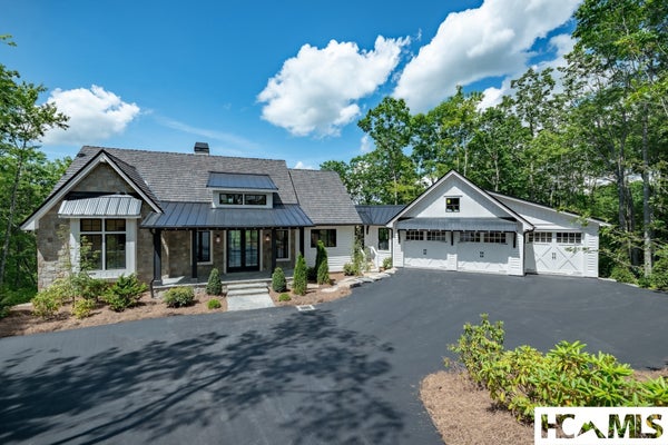 68 NOBLE CREST TRL, GLENVILLE, NC 28736 - Image 95f33b4bf2e4a2794d23a62e2dae1eeb/448225314