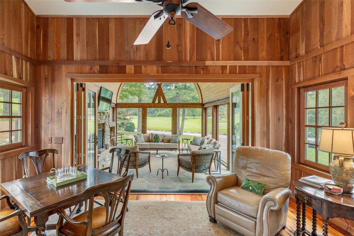 Highlands, North Carolina 28741, United States, 4 Bedrooms Bedrooms, ,5 BathroomsBathrooms,Residential,Active,191280