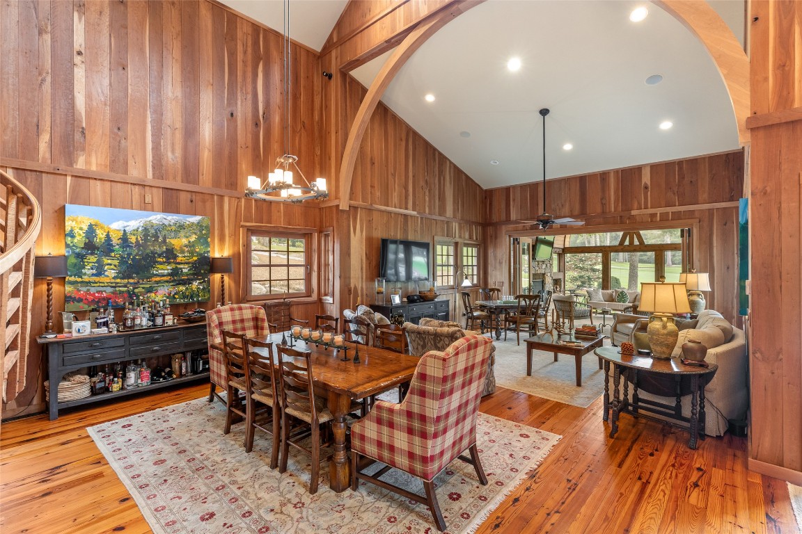 Highlands, North Carolina 28741, United States, 4 Bedrooms Bedrooms, ,5 BathroomsBathrooms,Residential,Active,191280