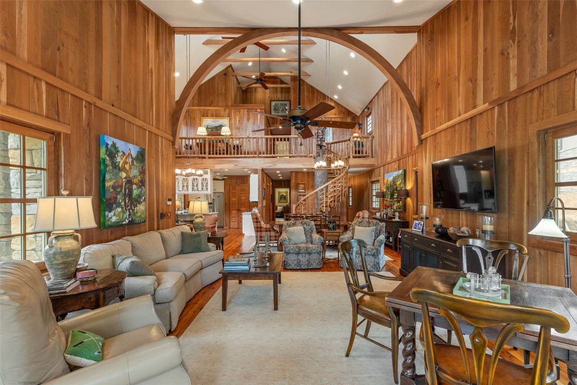 Highlands, North Carolina 28741, United States, 4 Bedrooms Bedrooms, ,5 BathroomsBathrooms,Residential,Active,191280