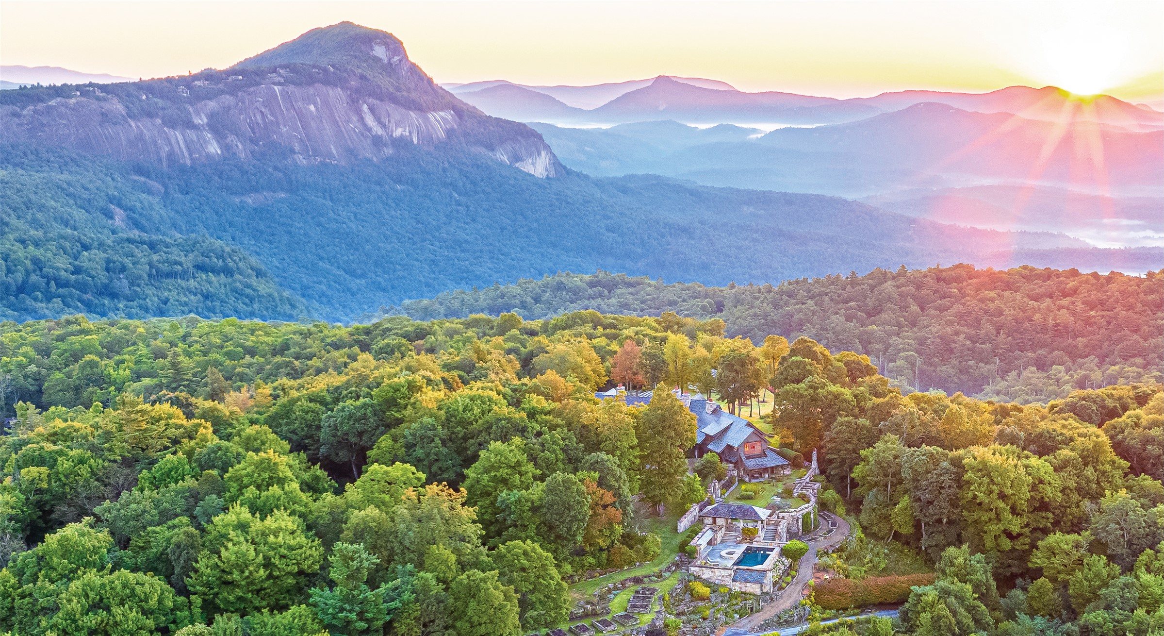 581 Sagee Woods Drive