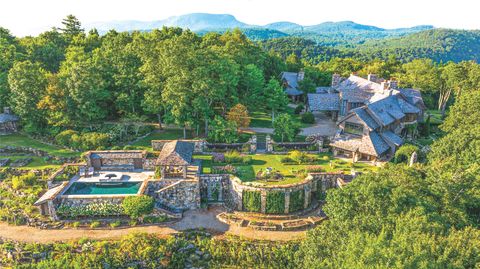 581 Sagee Woods Drive Highlands NC 28741