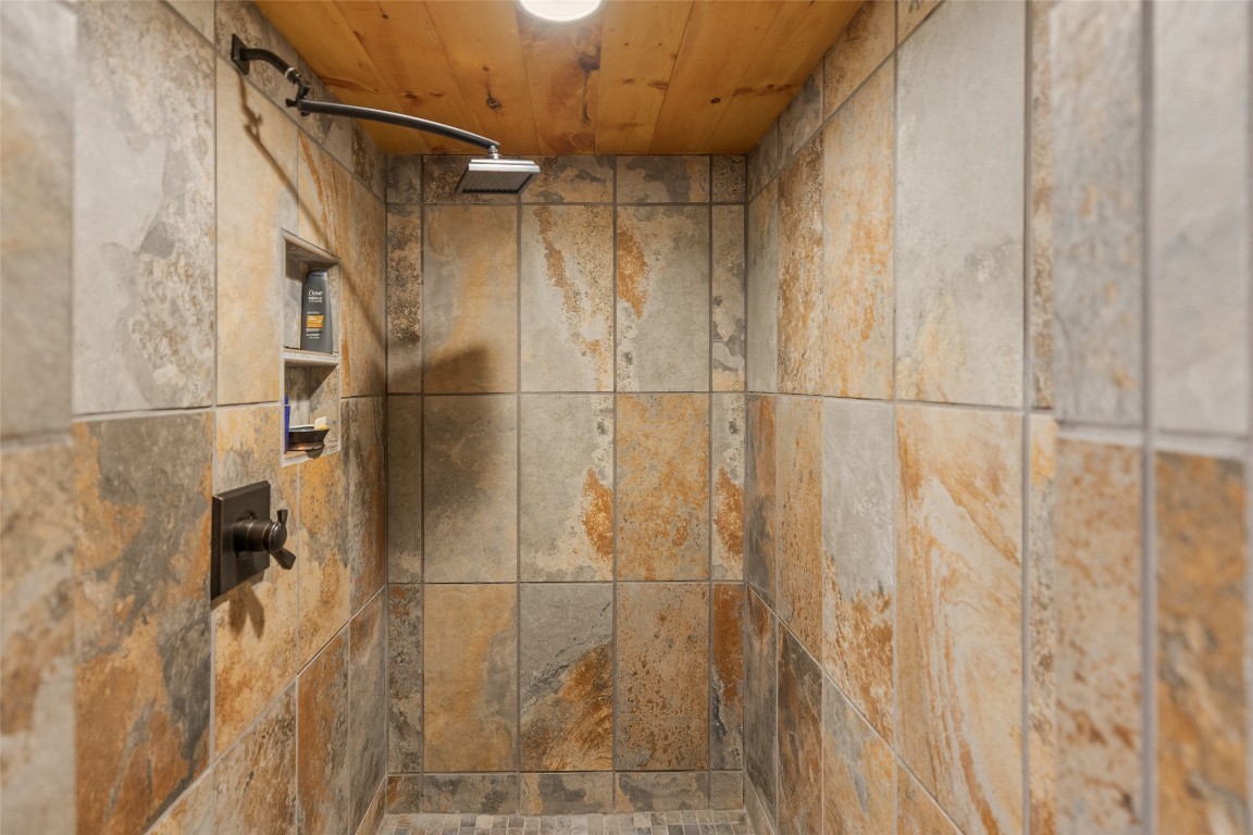 Highlands, North Carolina 28741, United States, 3 Bedrooms Bedrooms, ,3 BathroomsBathrooms,Residential,Active,139854