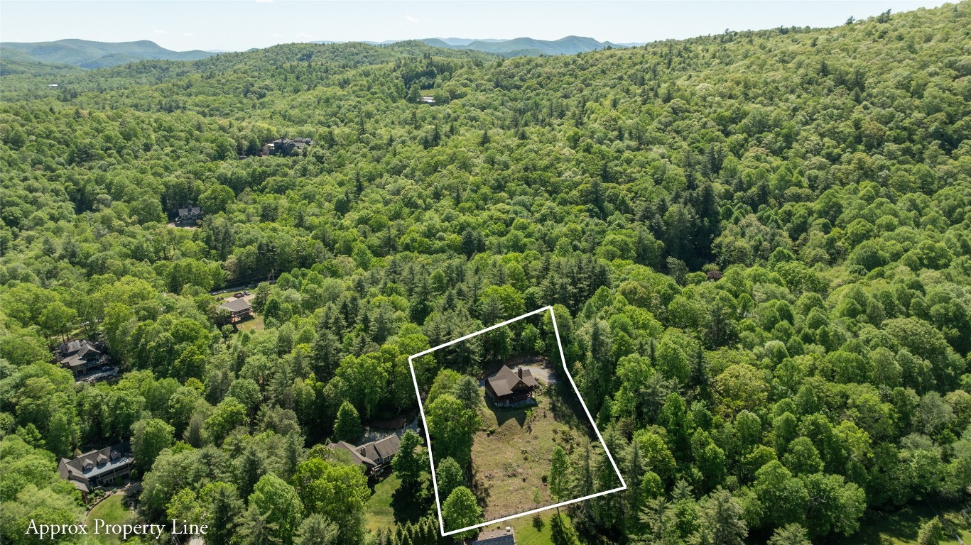 Highlands, North Carolina 28741, United States, 3 Bedrooms Bedrooms, ,3 BathroomsBathrooms,Residential,Active,139854