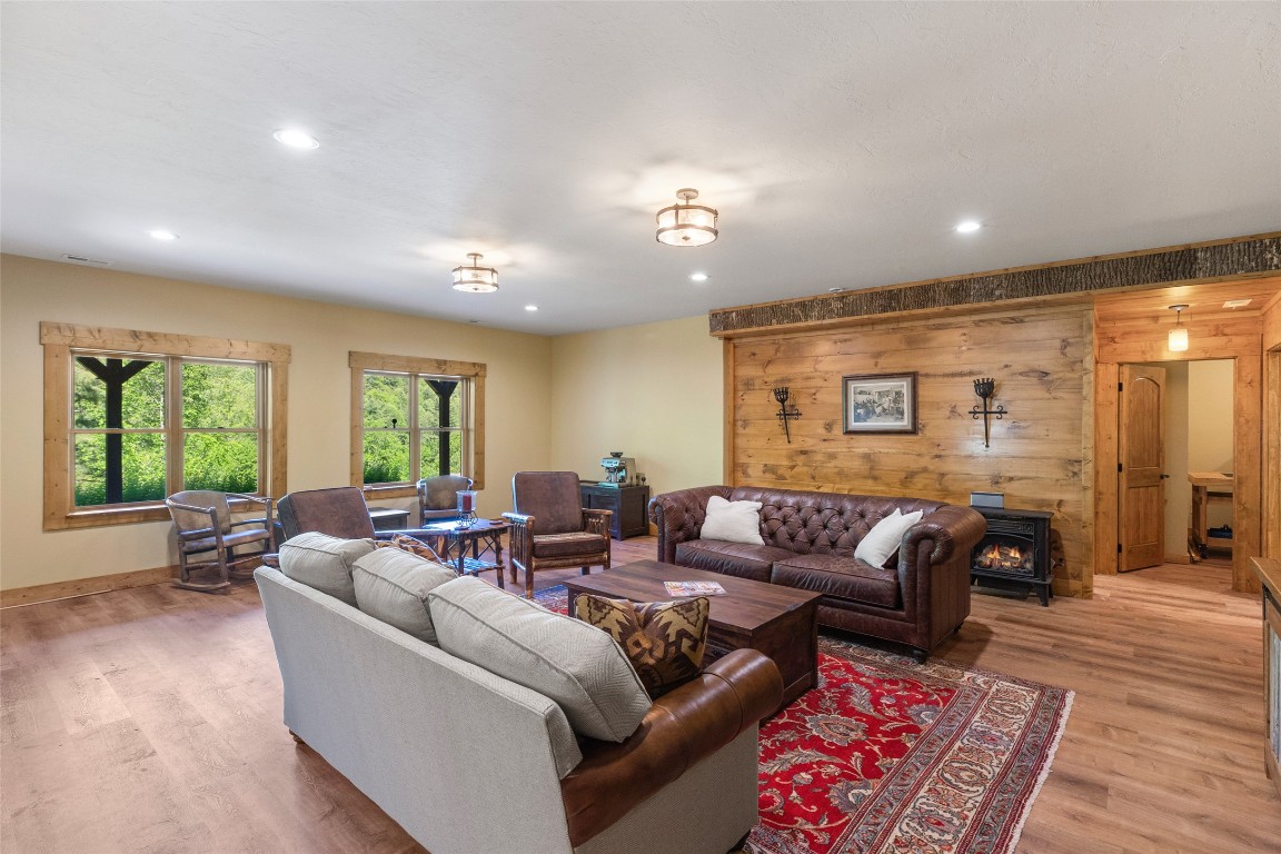 Highlands, North Carolina 28741, United States, 3 Bedrooms Bedrooms, ,3 BathroomsBathrooms,Residential,Active,139854