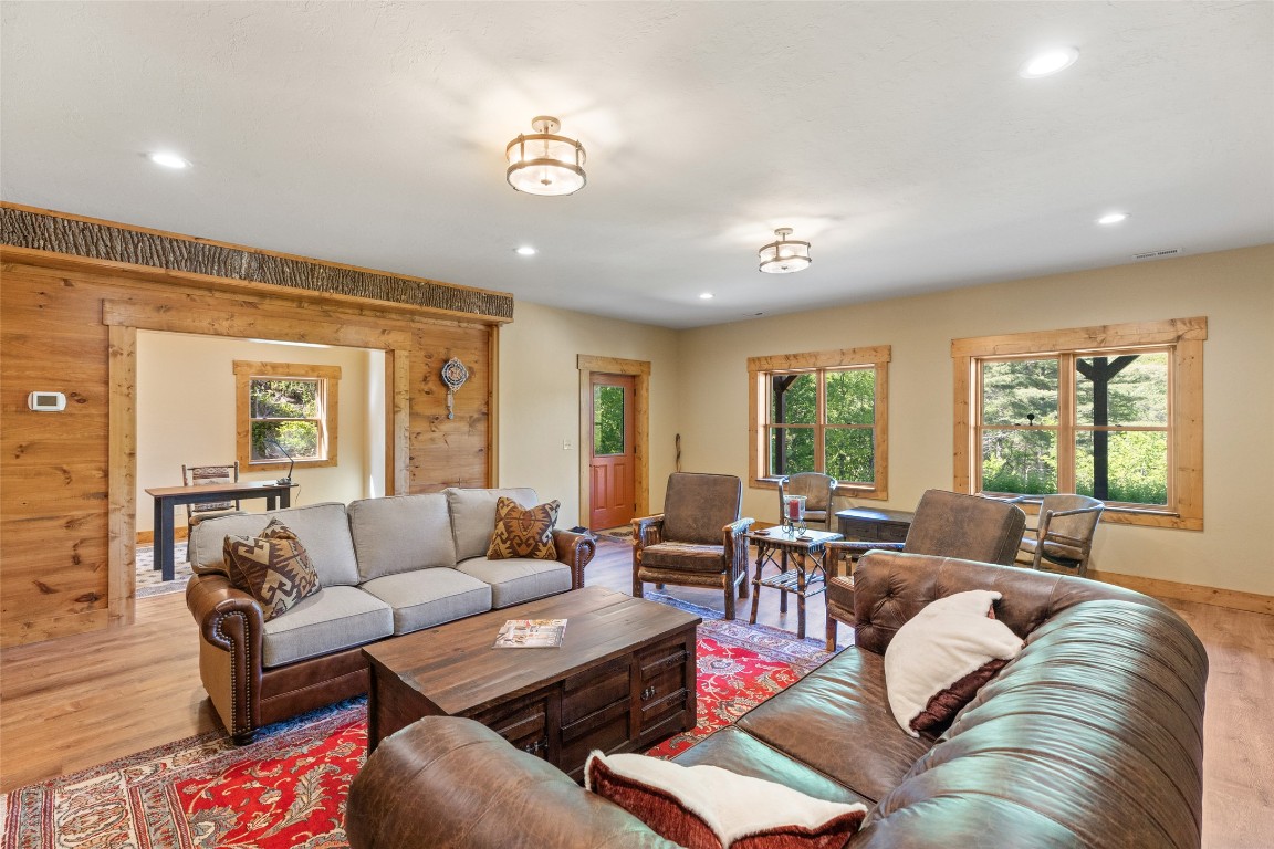 Highlands, North Carolina 28741, United States, 3 Bedrooms Bedrooms, ,3 BathroomsBathrooms,Residential,Active,139854