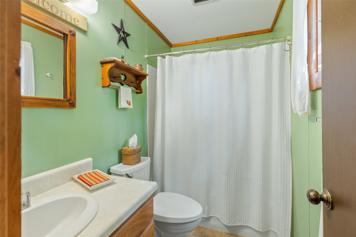 Highlands, North Carolina 28741, United States, 2 Bedrooms Bedrooms, ,2 BathroomsBathrooms,Residential,Active,171872