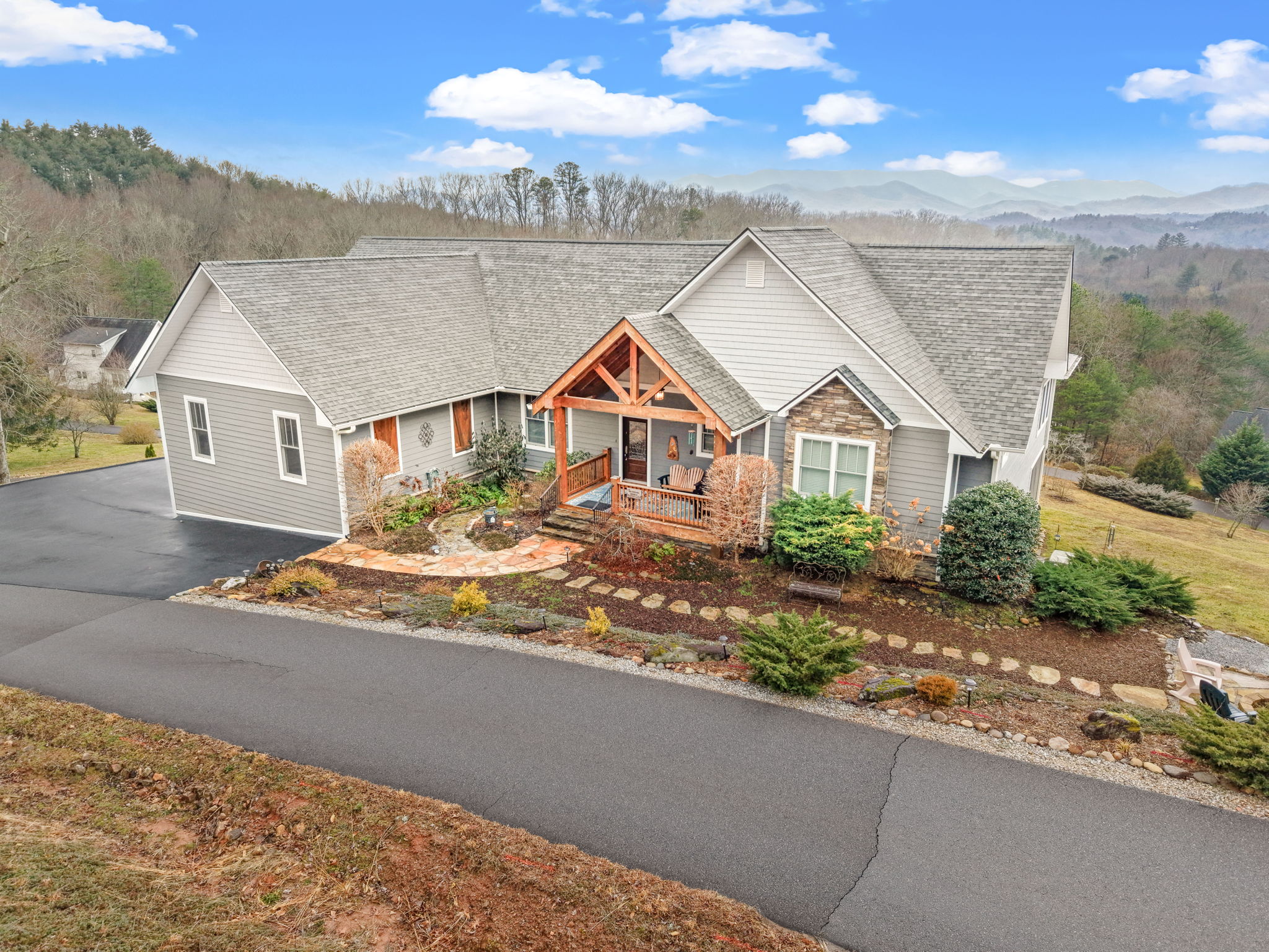 789 Chapel Cove Circle