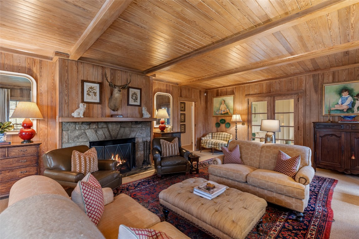 Highlands, North Carolina 28741, United States, 4 Bedrooms Bedrooms, ,4 BathroomsBathrooms,Residential,Pending,159890