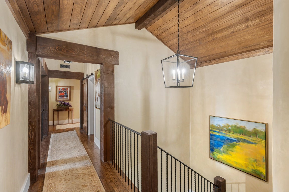 Glenville, North Carolina 28736, United States, 5 Bedrooms Bedrooms, ,6 BathroomsBathrooms,Residential,Active,201348