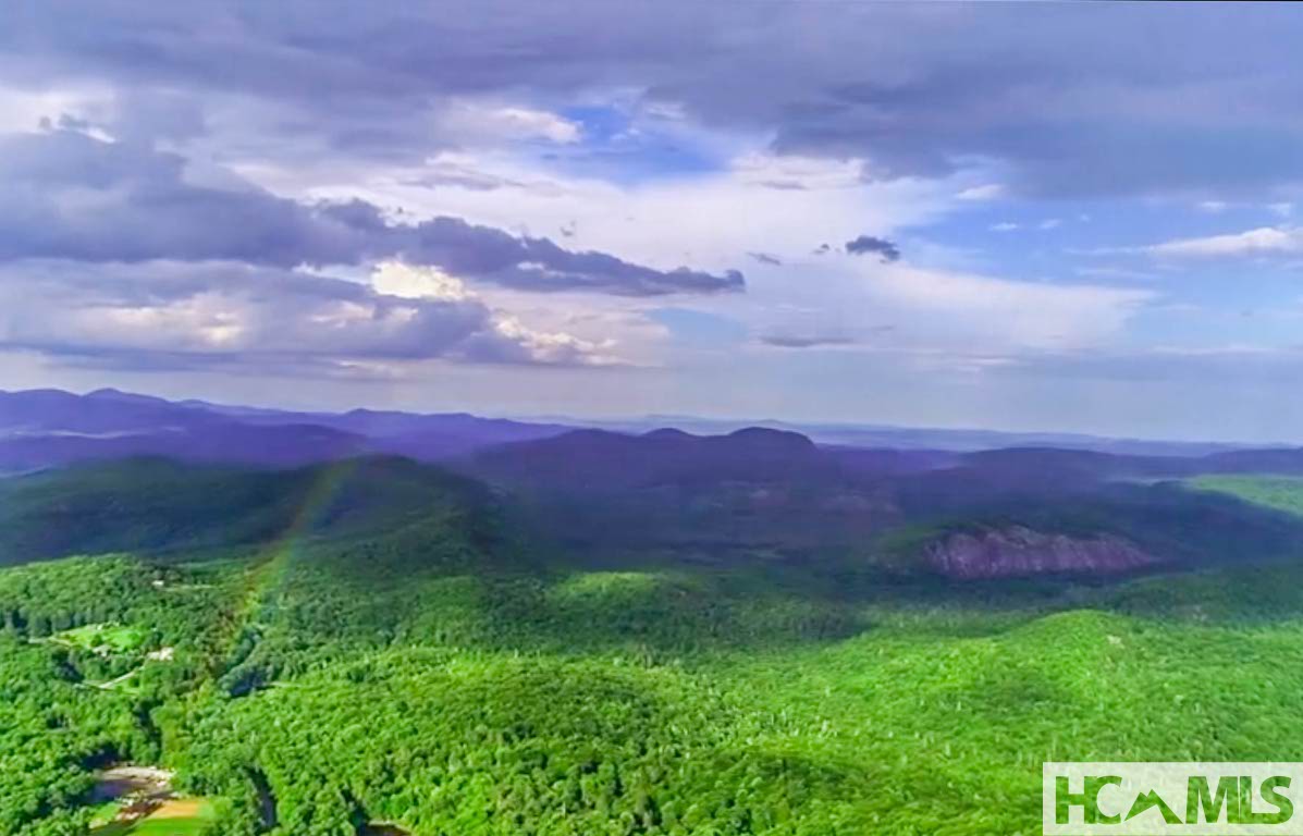 Glenville, North Carolina 28736, United States, 5 Bedrooms Bedrooms, ,6 BathroomsBathrooms,Residential,Active,201348