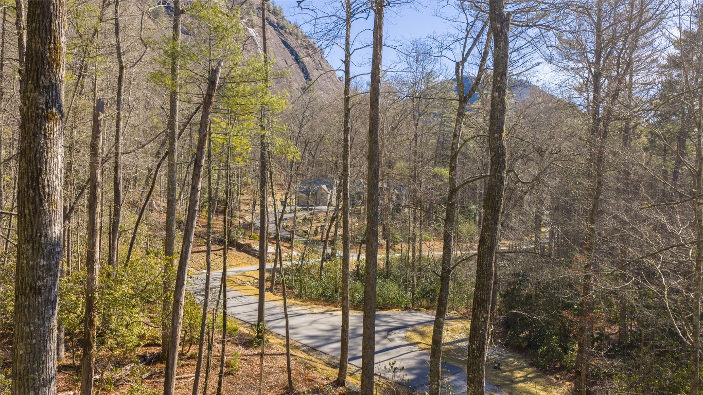 87 Flagstone Road