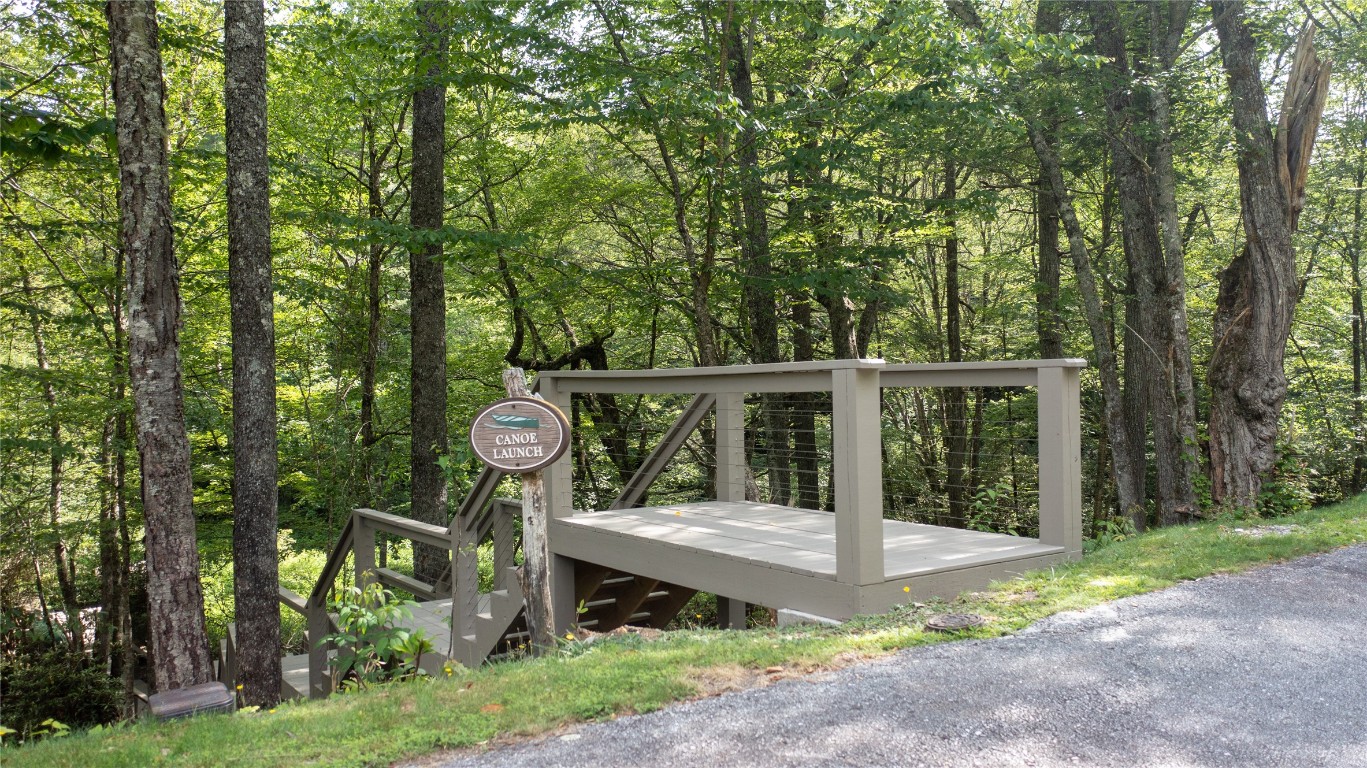 Highlands, North Carolina 28741, United States, 5 Bedrooms Bedrooms, ,6 BathroomsBathrooms,Residential,Active,224954