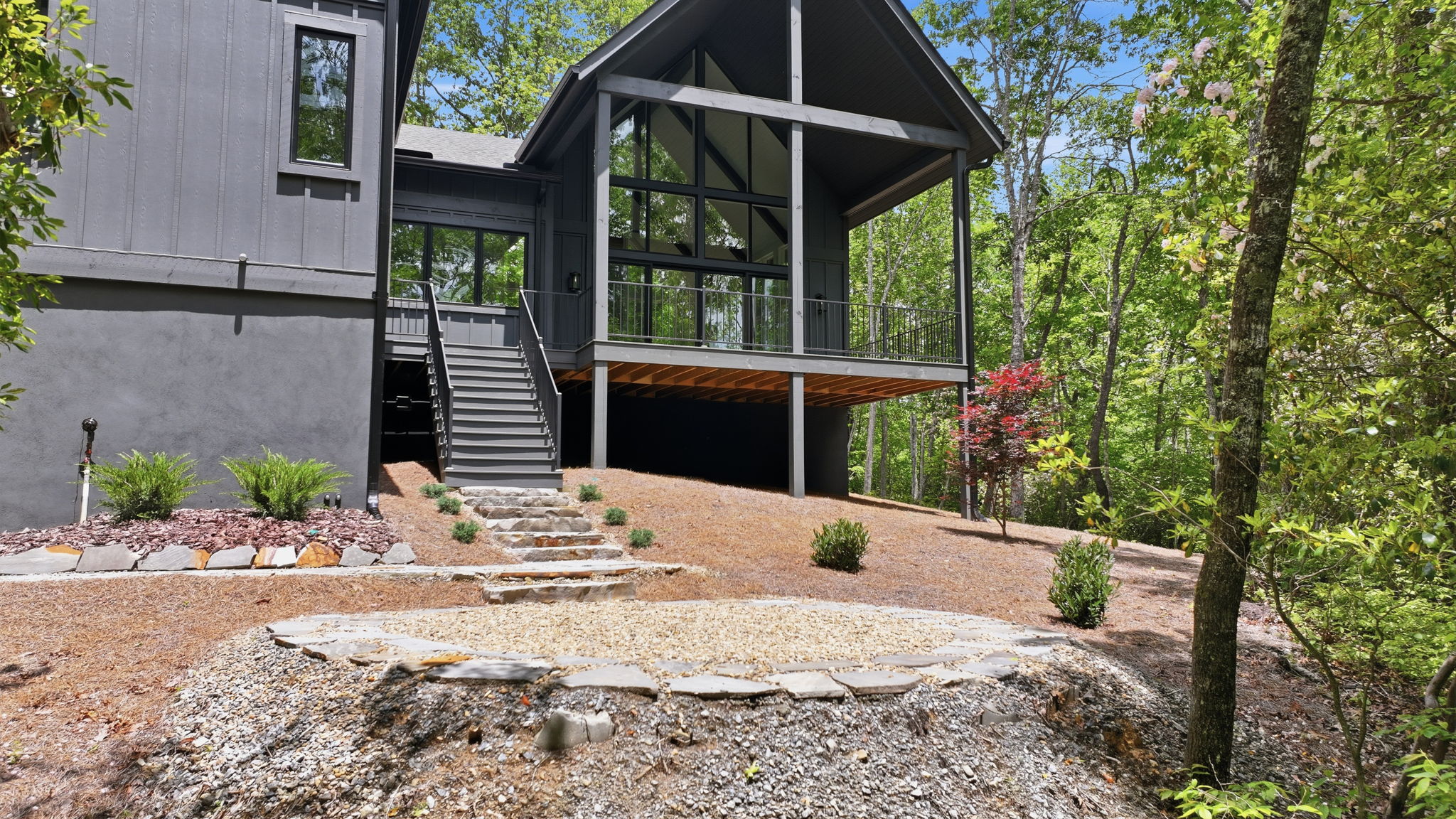 Glenville, North Carolina, 28736, United States, 3 Bedrooms Bedrooms, ,4 BathroomsBathrooms,Residential,Active,2031760