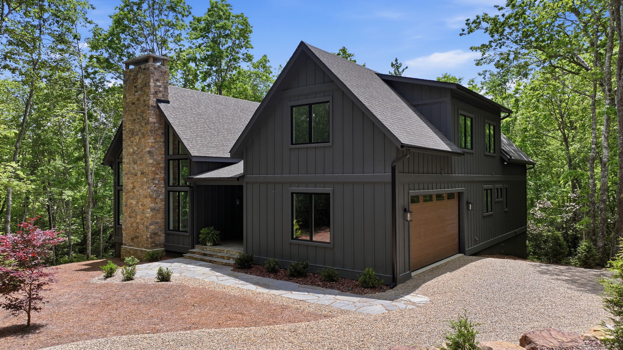 Glenville, North Carolina, 28736, United States, 3 Bedrooms Bedrooms, ,4 BathroomsBathrooms,Residential,Active,2031760