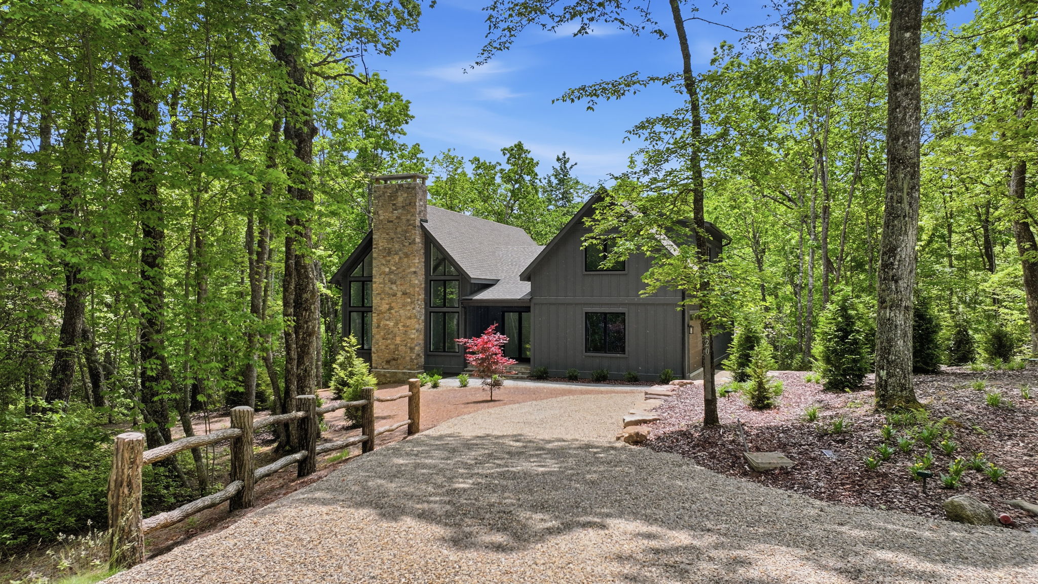 Glenville, North Carolina, 28736, United States, 3 Bedrooms Bedrooms, ,4 BathroomsBathrooms,Residential,Active,2031760