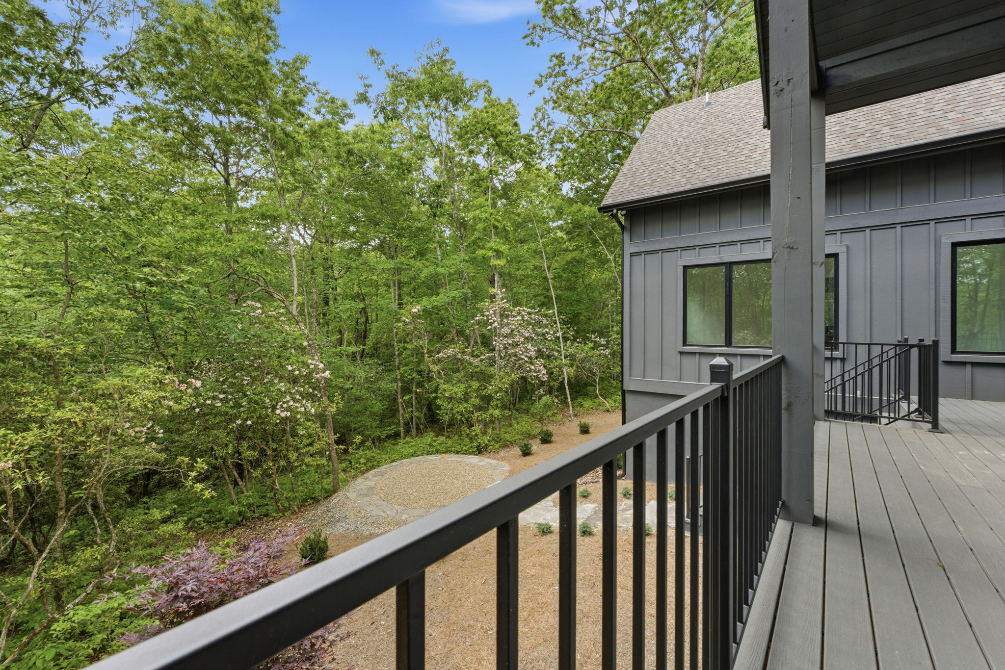 Glenville, North Carolina, 28736, United States, 3 Bedrooms Bedrooms, ,4 BathroomsBathrooms,Residential,Active,2031760