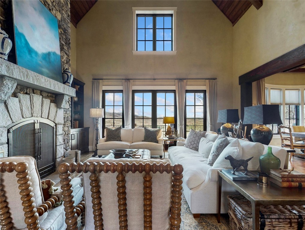 Glenville, North Carolina 28736, United States, 5 Bedrooms Bedrooms, ,6 BathroomsBathrooms,Residential,Active,151701