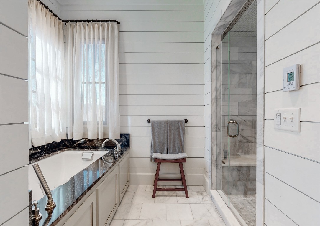 Glenville, North Carolina 28736, United States, 5 Bedrooms Bedrooms, ,6 BathroomsBathrooms,Residential,Active,151701