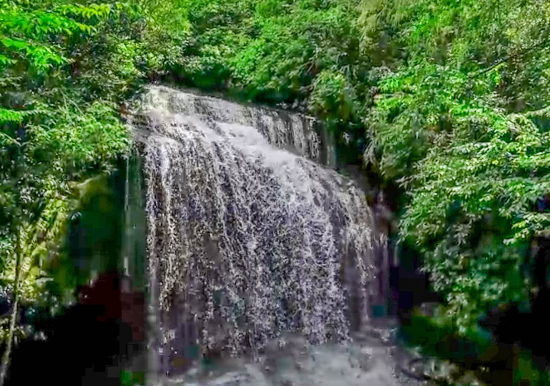 Glenville, North Carolina 28736, United States, 5 Bedrooms Bedrooms, ,6 BathroomsBathrooms,Residential,Active,151701