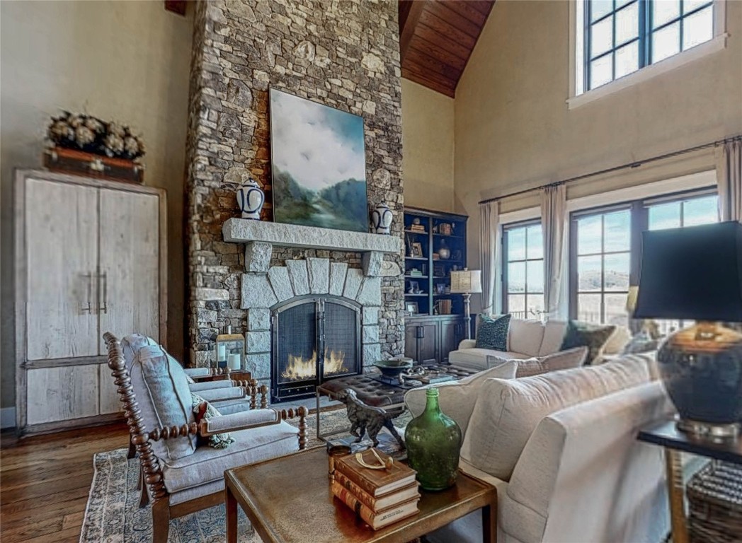 Glenville, North Carolina 28736, United States, 5 Bedrooms Bedrooms, ,6 BathroomsBathrooms,Residential,Active,151701